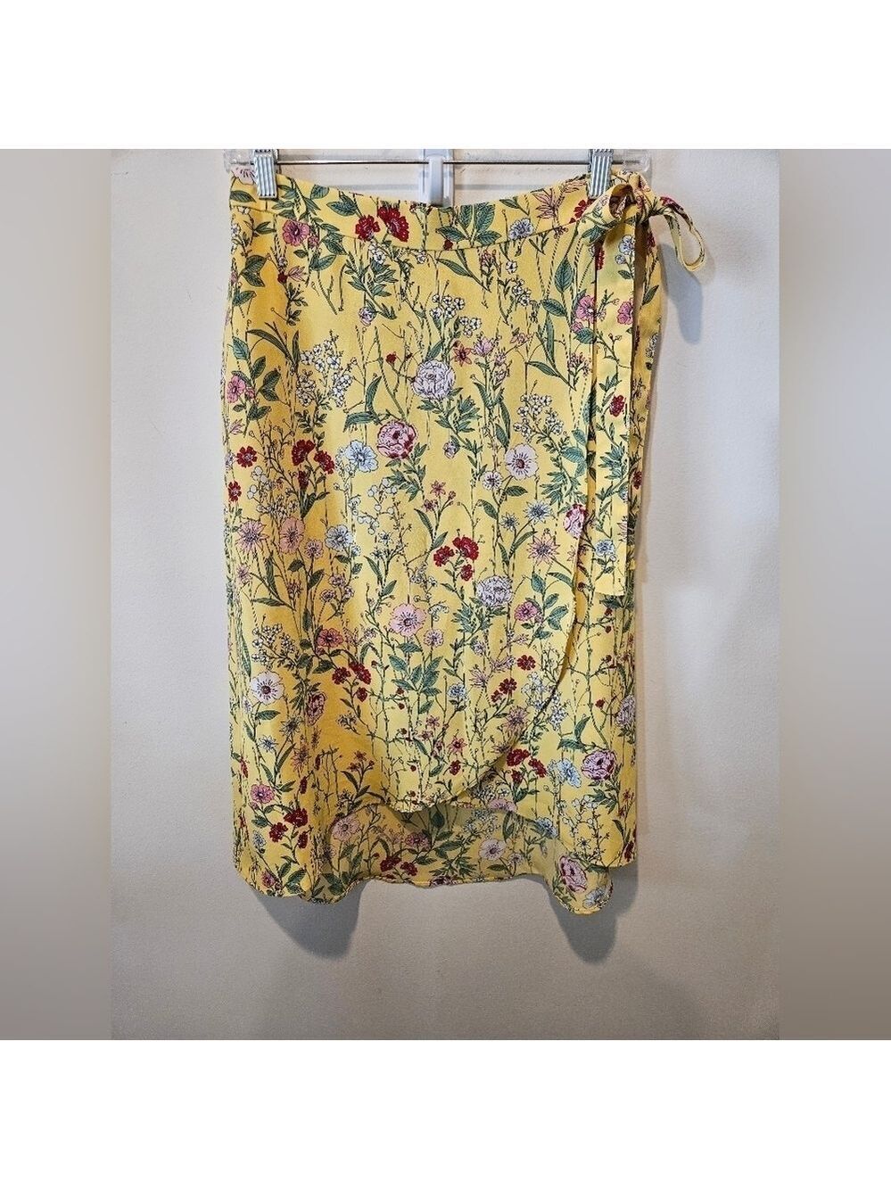 LOFT NWOT WOMEN'S YELLOW VIBRANT FLORAL DESIGN HIGH-LOW WRAP SKIRT SIZE 2
